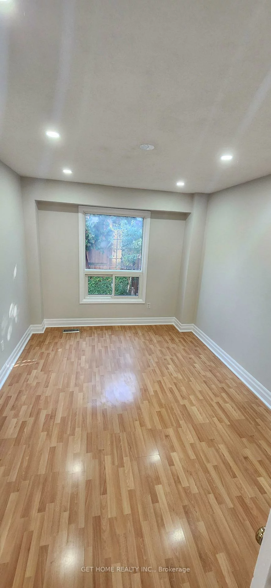 32, Torrance Woods, Fletcher's West, Brampton