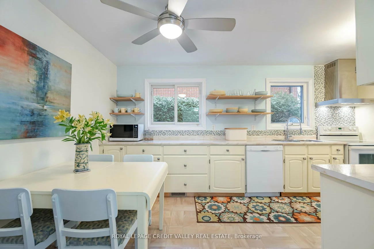 17, Meadowland, Brampton East, Brampton