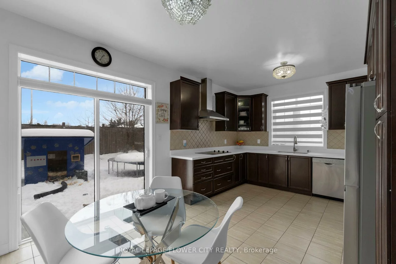 22, Vanwood, Vales of Castlemore, Brampton