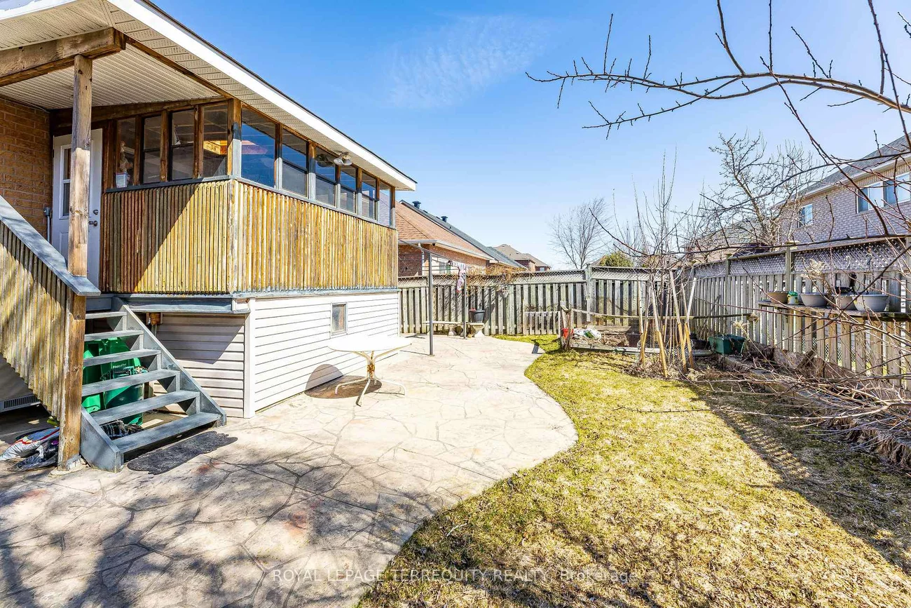 21, Collingwood, Snelgrove, Brampton