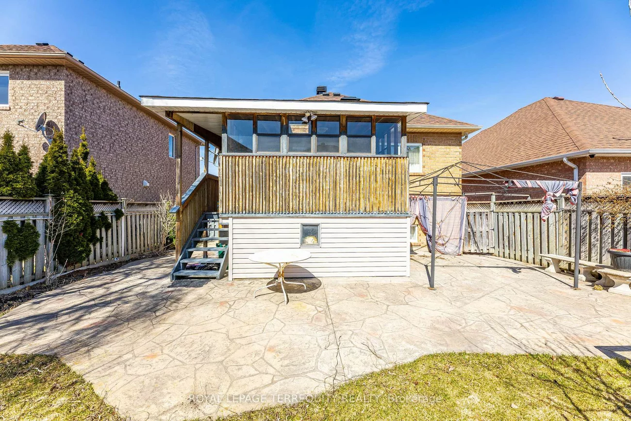 21, Collingwood, Snelgrove, Brampton