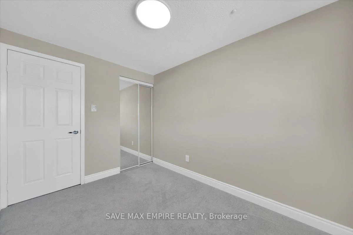 18, Hasting, Central Park, Brampton