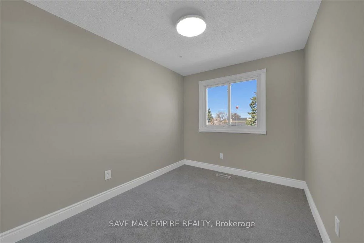 18, Hasting, Central Park, Brampton
