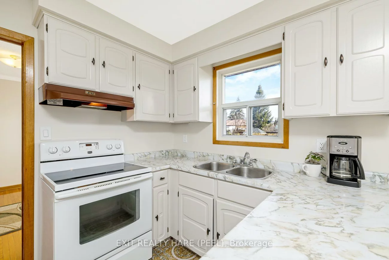 7, Meadowland, Brampton East, Brampton