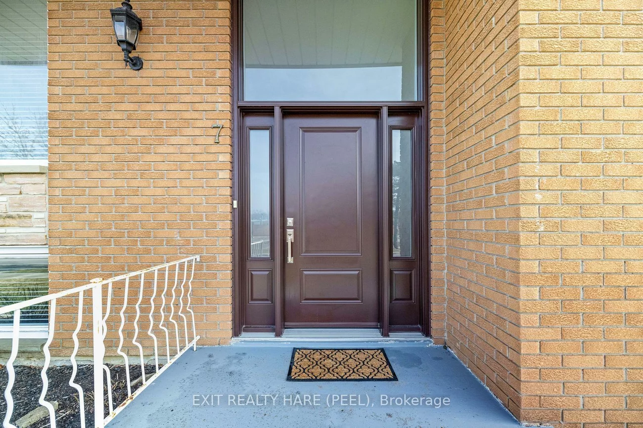 7, Meadowland, Brampton East, Brampton