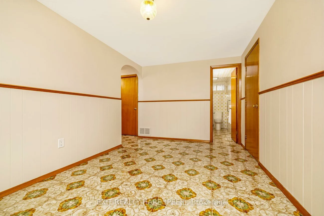7, Meadowland, Brampton East, Brampton