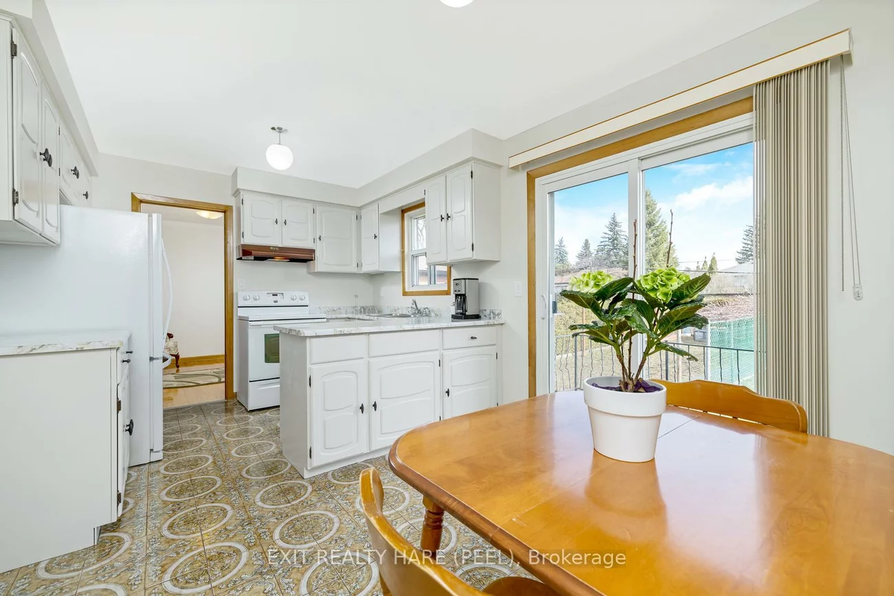 7, Meadowland, Brampton East, Brampton