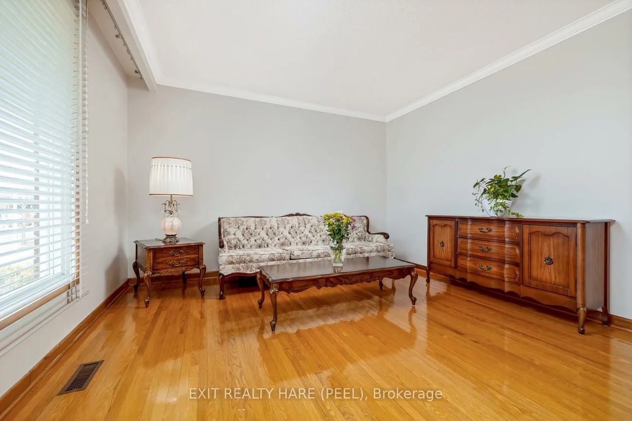 7, Meadowland, Brampton East, Brampton