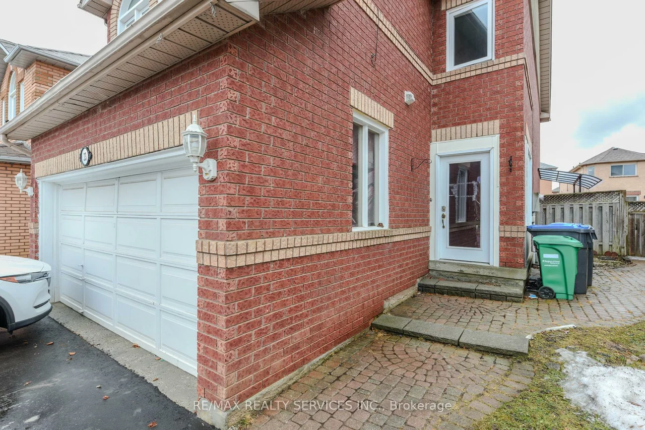 33, Valonia, Brampton North, Brampton