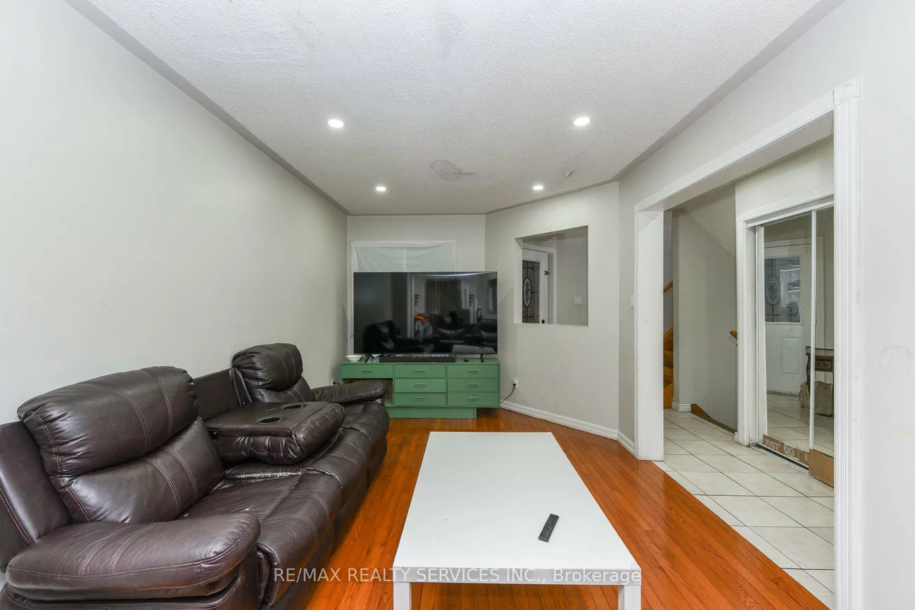 33, Valonia, Brampton North, Brampton