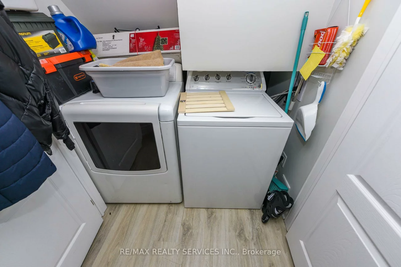 33, Valonia, Brampton North, Brampton