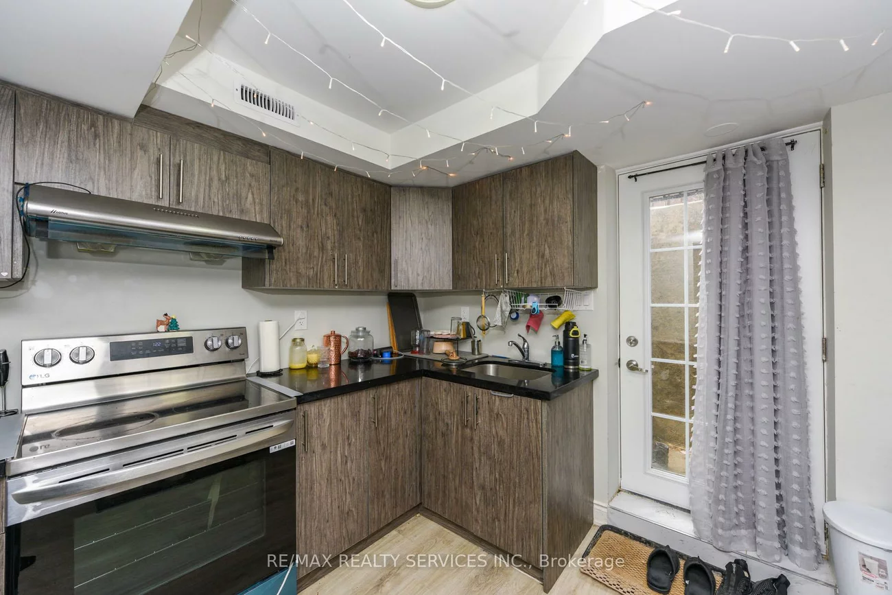 33, Valonia, Brampton North, Brampton