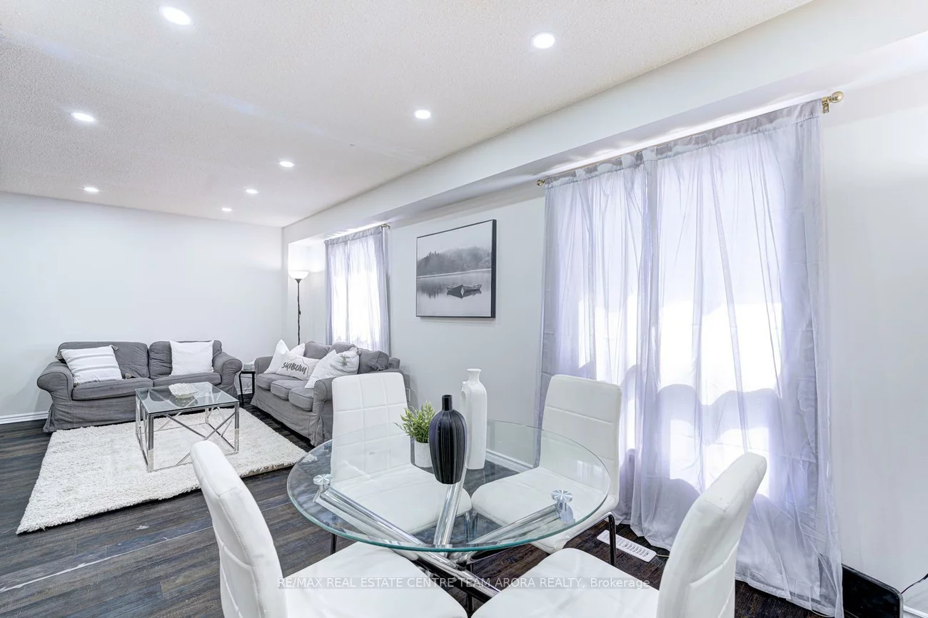 10, Menoke, Heart Lake West, Brampton