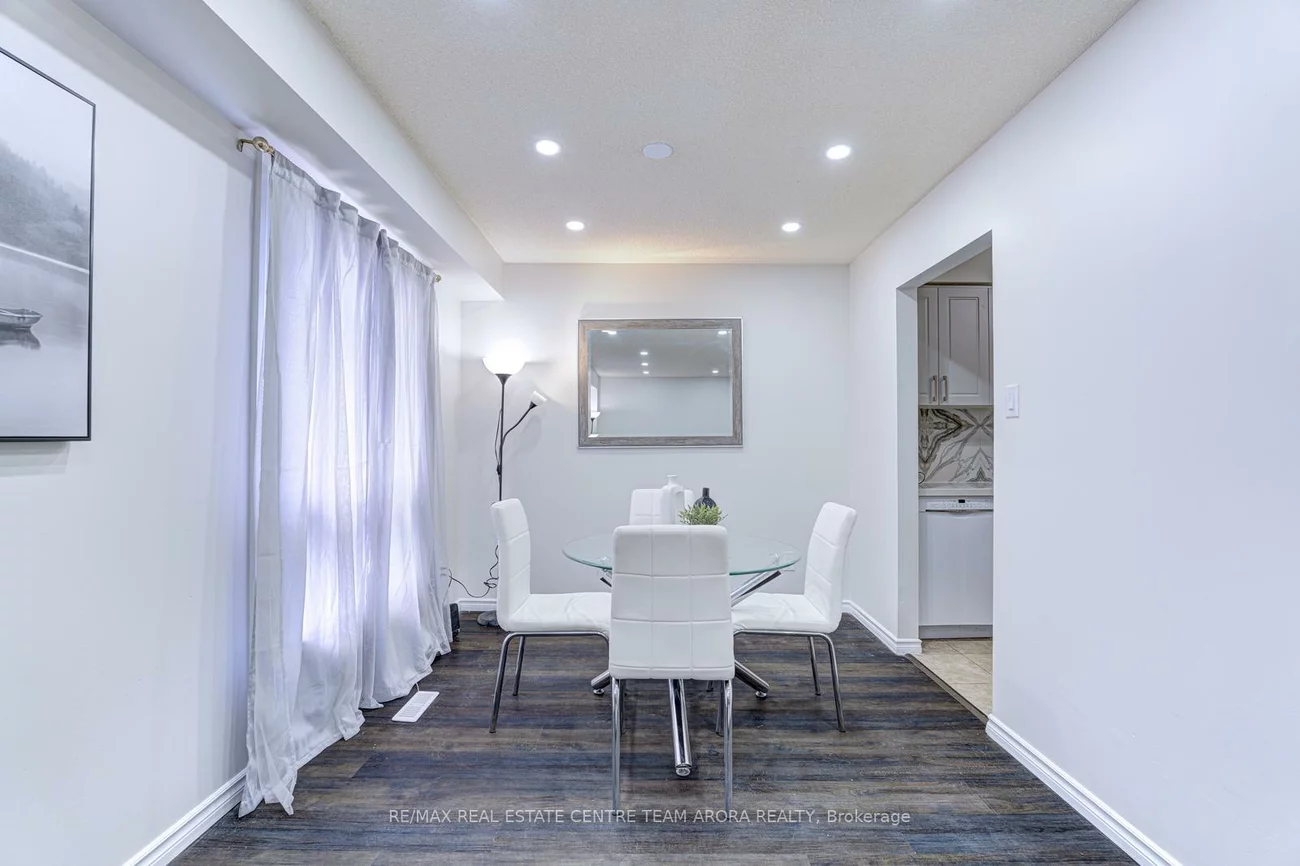 10, Menoke, Heart Lake West, Brampton