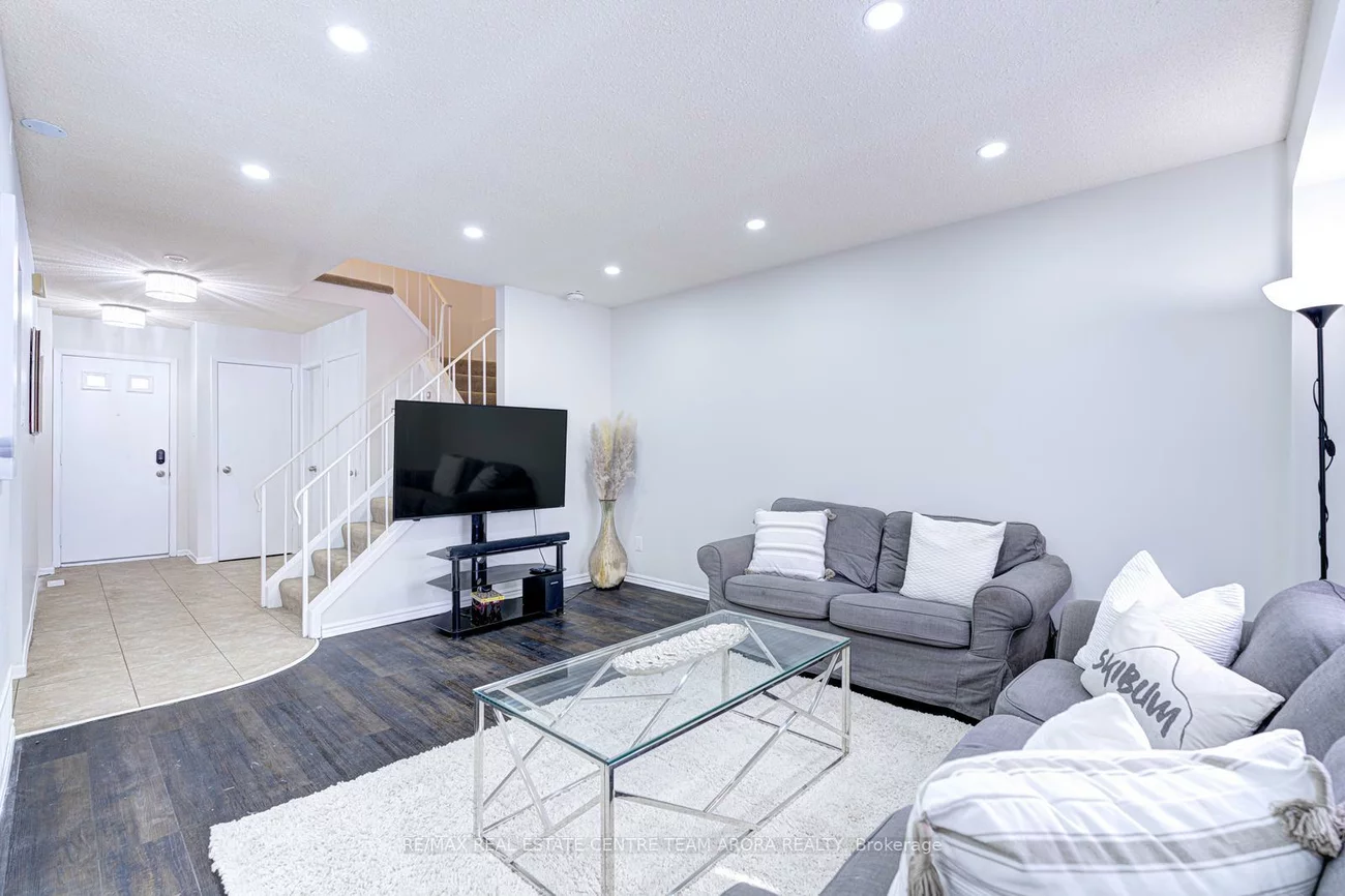 10, Menoke, Heart Lake West, Brampton