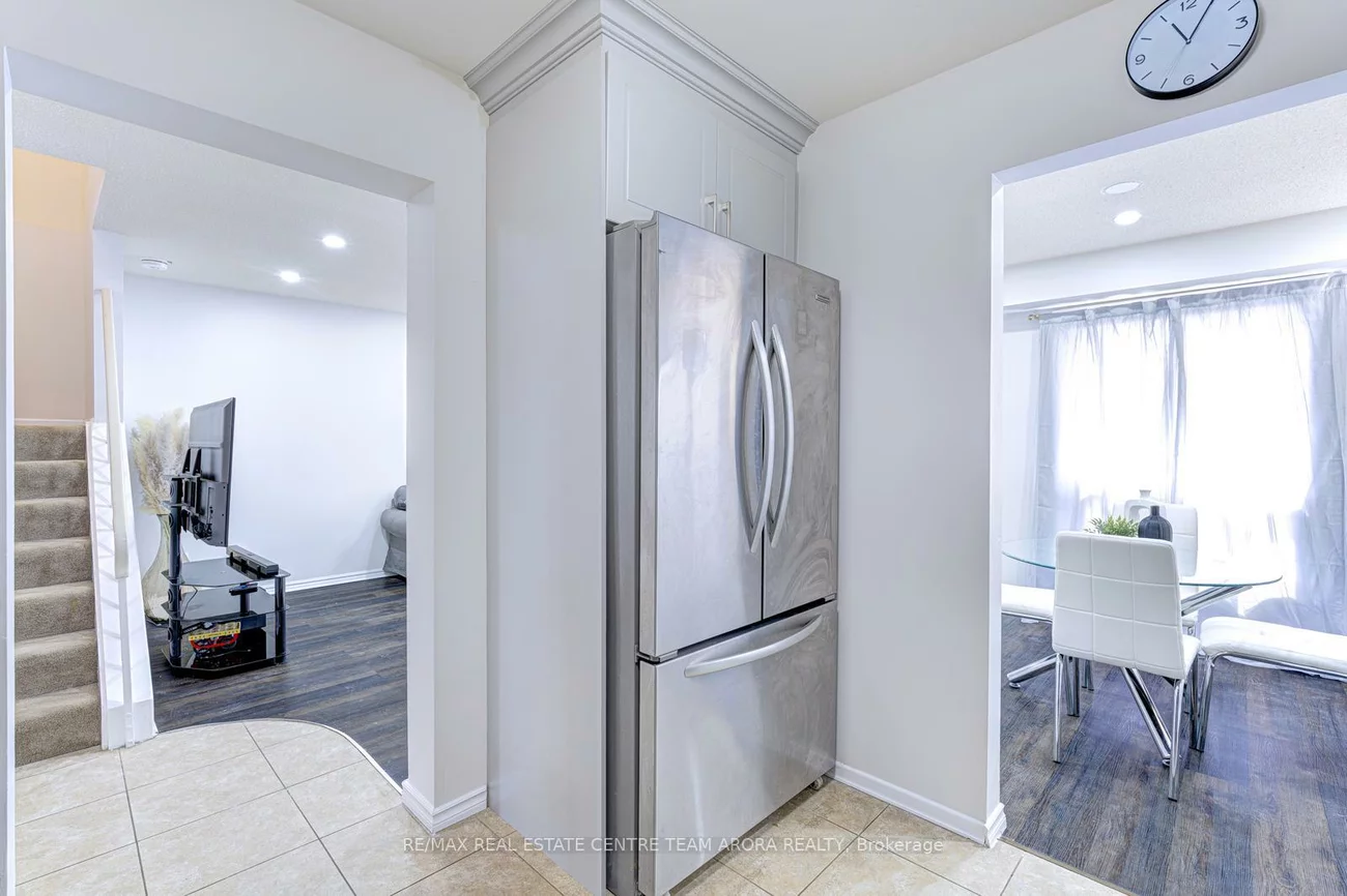 10, Menoke, Heart Lake West, Brampton