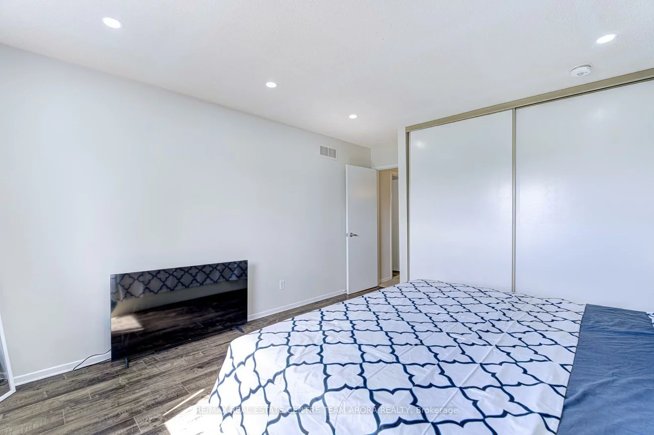 10, Menoke, Heart Lake West, Brampton