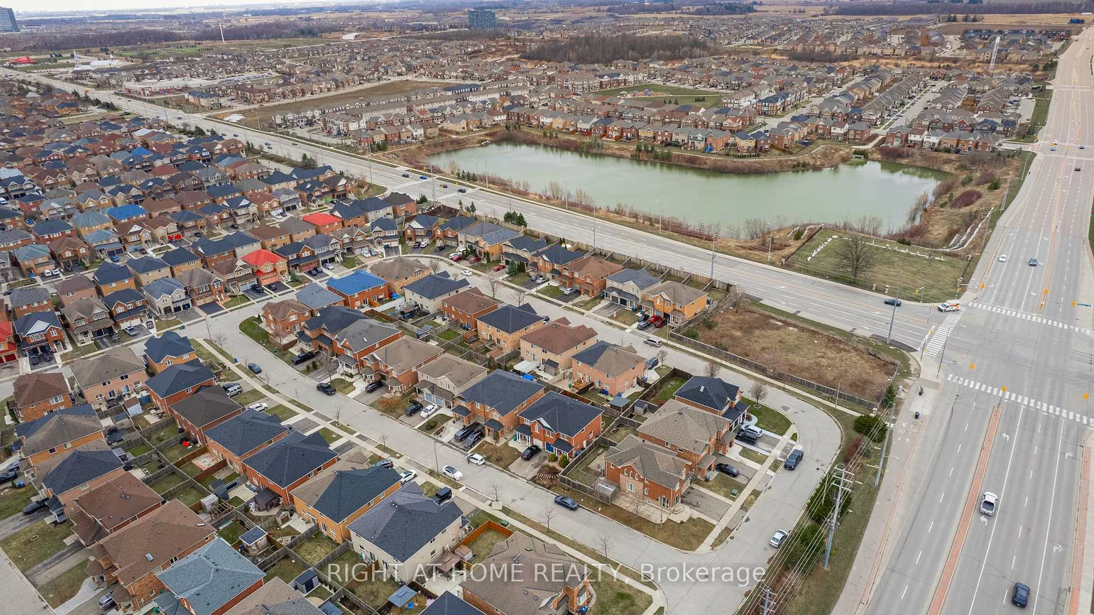 22, Albery, Fletcher's Meadow, Brampton