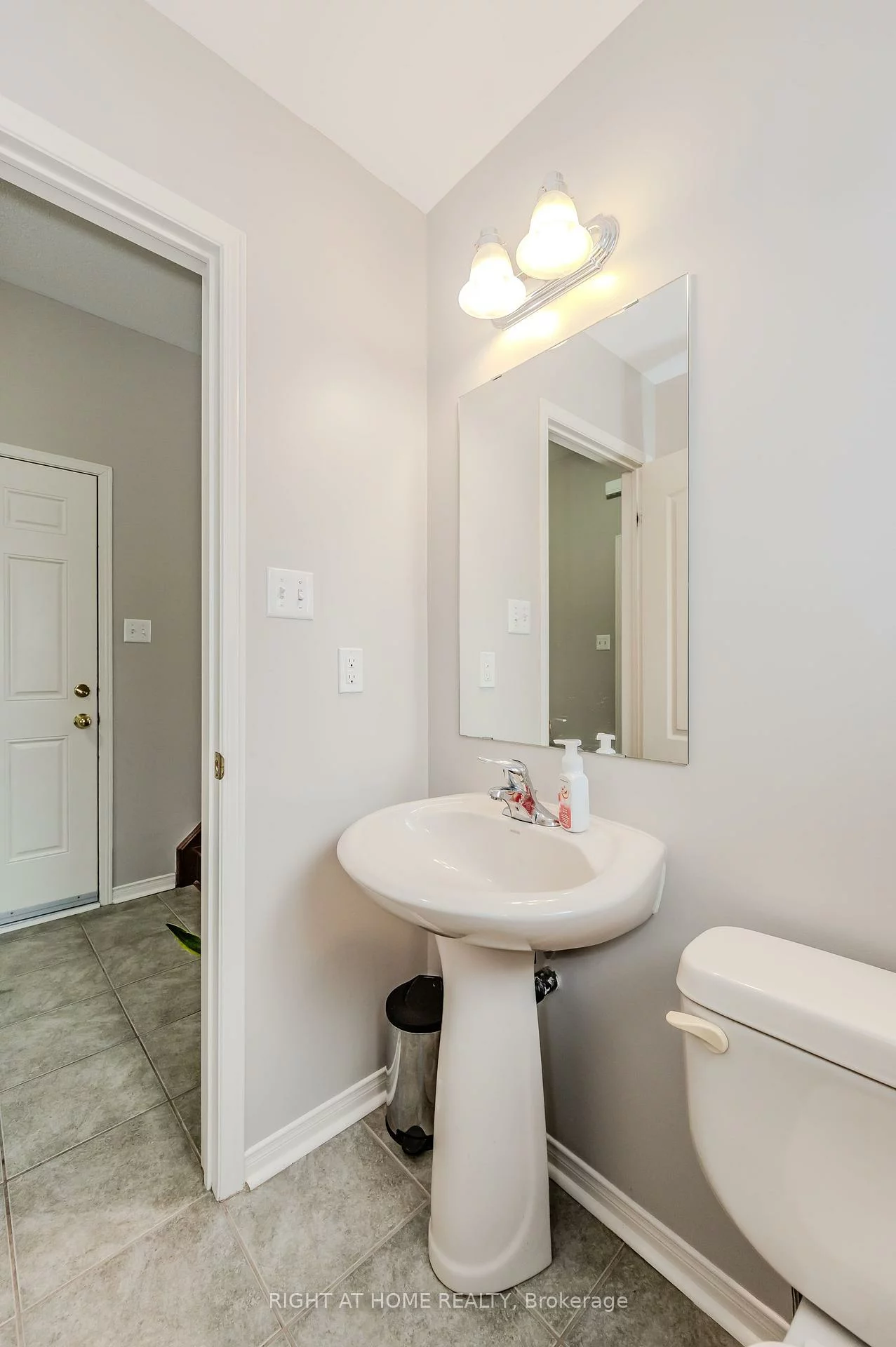 22, Albery, Fletcher's Meadow, Brampton