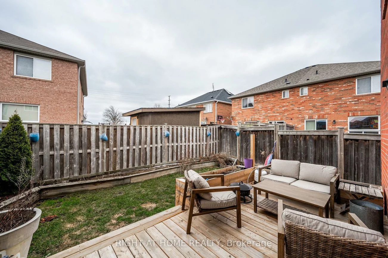 22, Albery, Fletcher's Meadow, Brampton