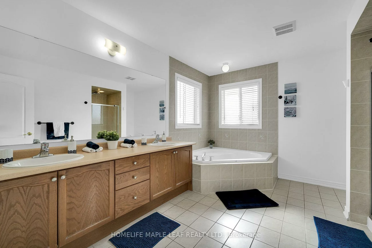 33, Honeybee, Sandringham-Wellington, Brampton
