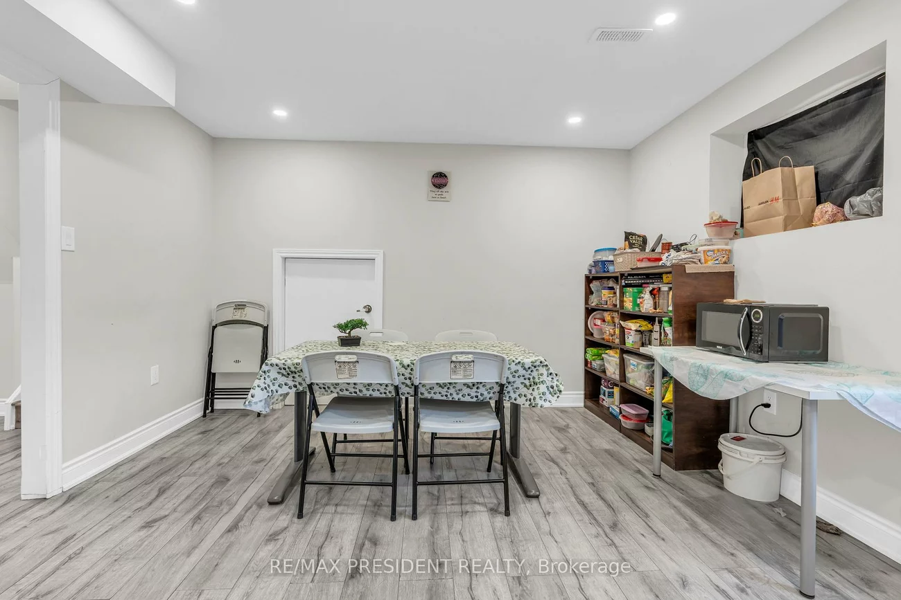 118, Charters, Madoc, Brampton