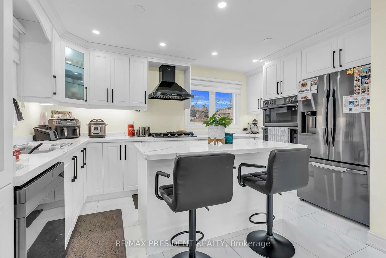 118, Charters, Madoc, Brampton