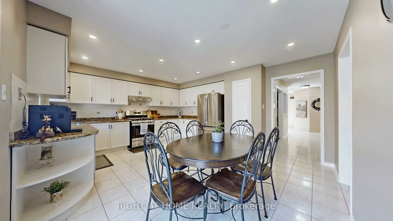 102, Mullis, Fletcher's West, Brampton