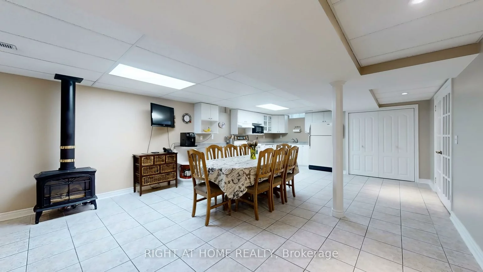 102, Mullis, Fletcher's West, Brampton