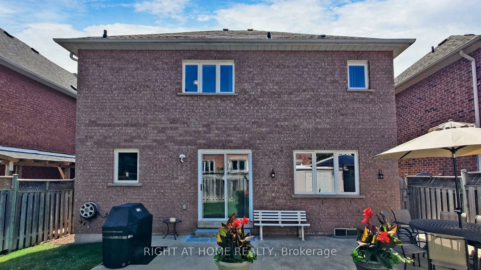 102, Mullis, Fletcher's West, Brampton