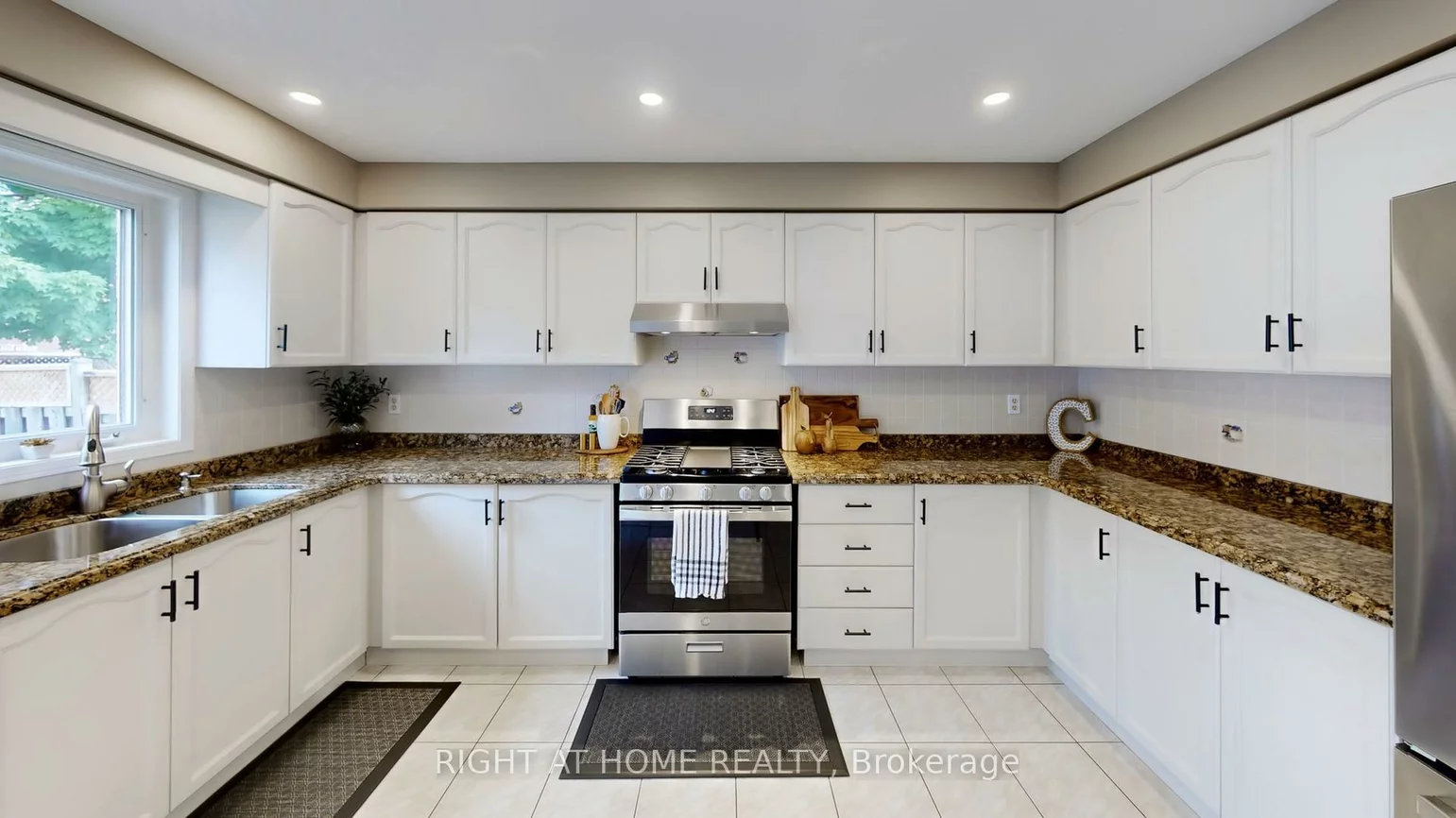102, Mullis, Fletcher's West, Brampton