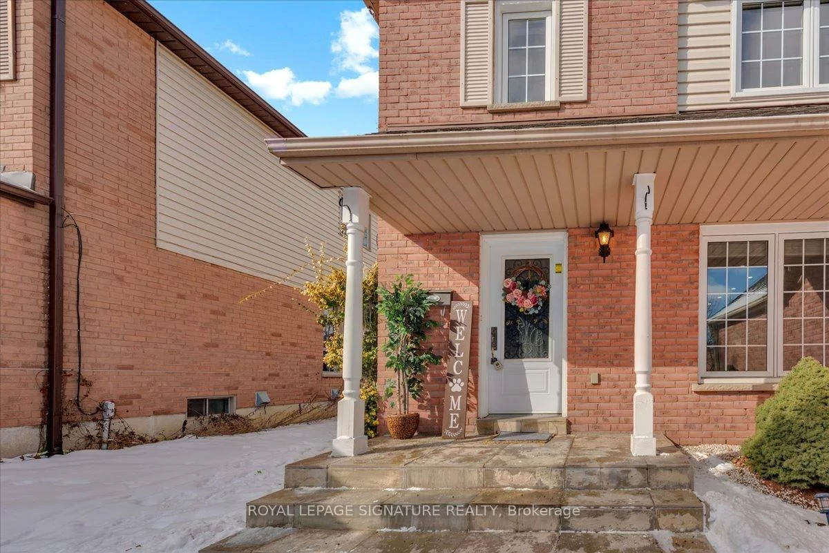 16, Nectarine, Westgate, Brampton