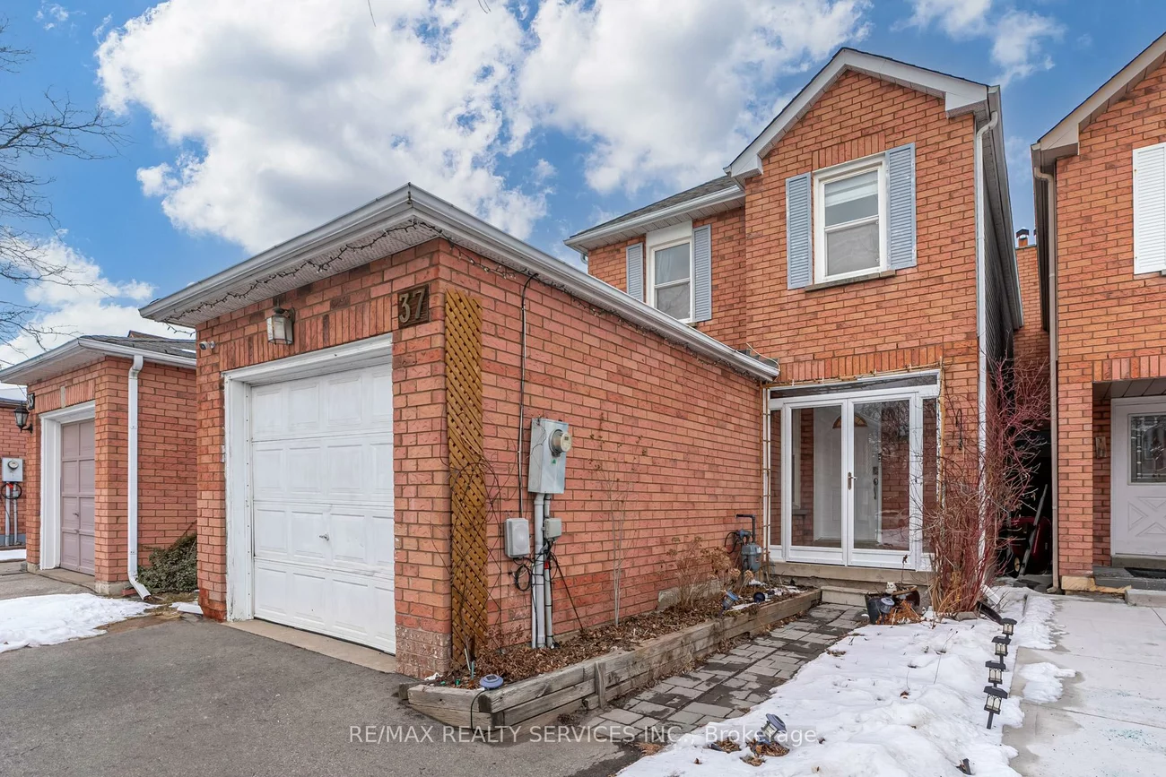 37, Solway, Heart Lake East, Brampton
