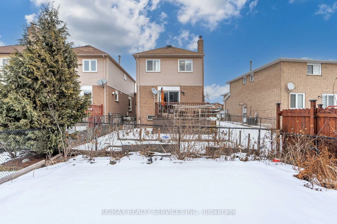 37, Solway, Heart Lake East, Brampton