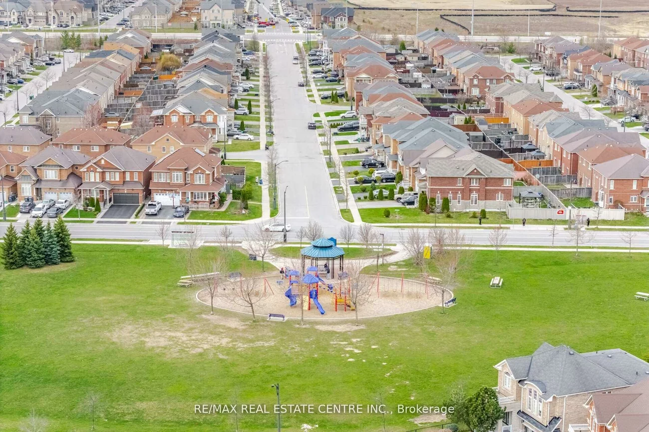 47, Begonia, Northwest Sandalwood Parkway, Brampton
