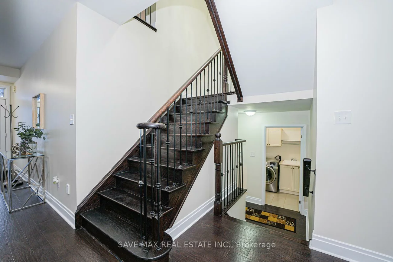 11, Bear Run, Credit Valley, Brampton