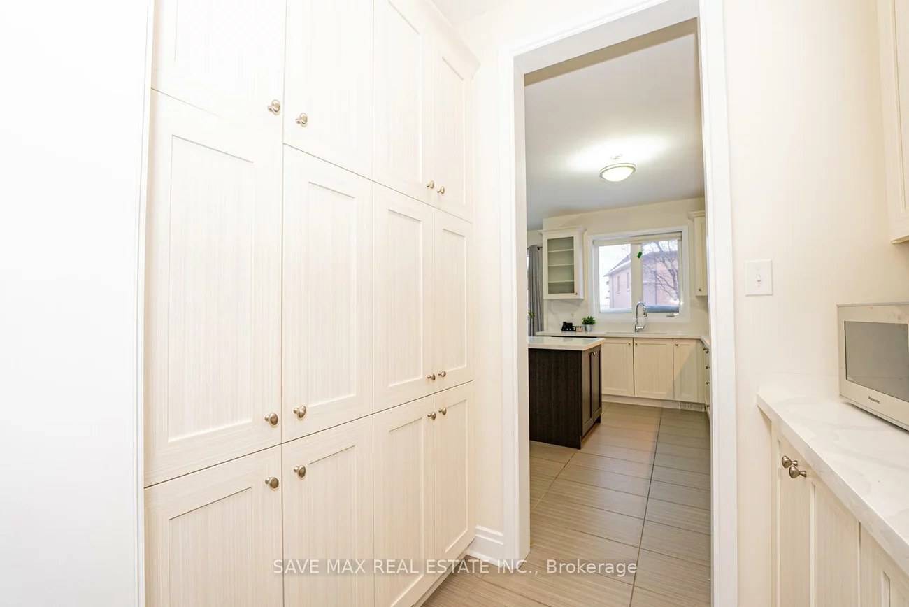 11, Bear Run, Credit Valley, Brampton