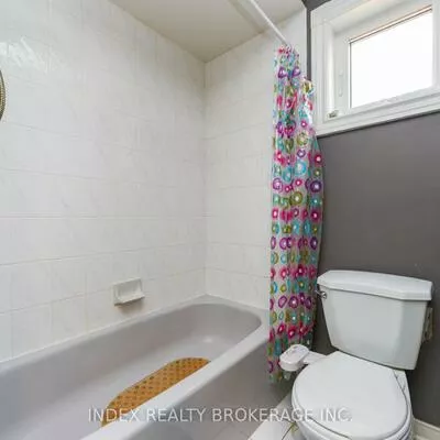 18, Drinkwater, Fletcher's West, Brampton