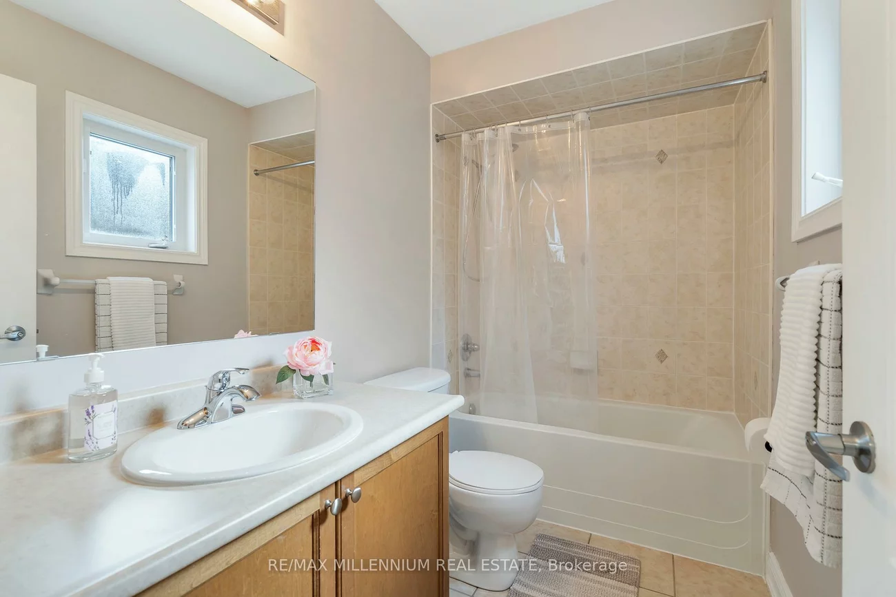 13, Belleville, Vales of Castlemore North, Brampton