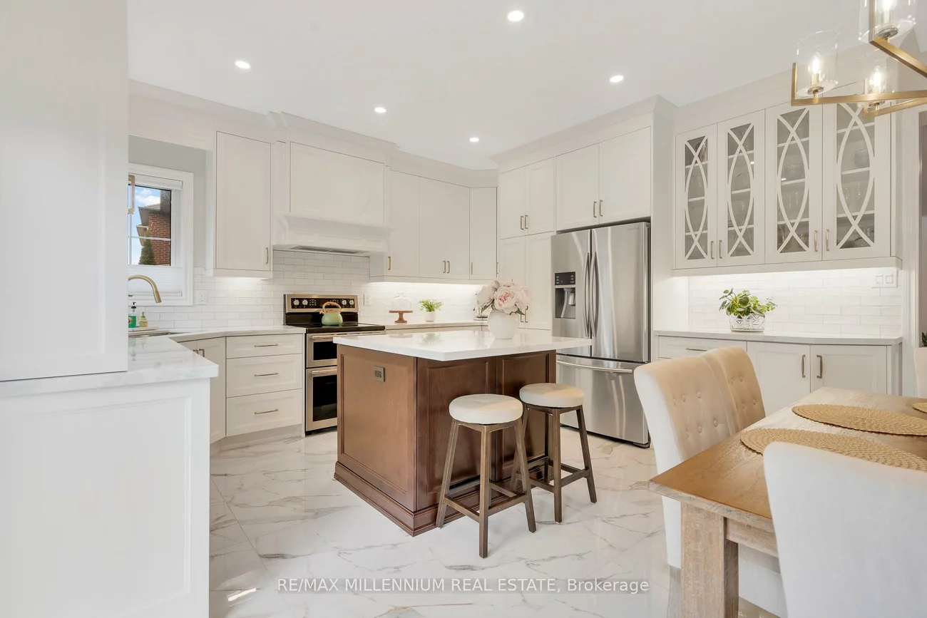 13, Belleville, Vales of Castlemore North, Brampton