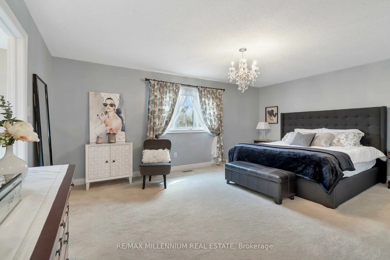 13, Belleville, Vales of Castlemore North, Brampton