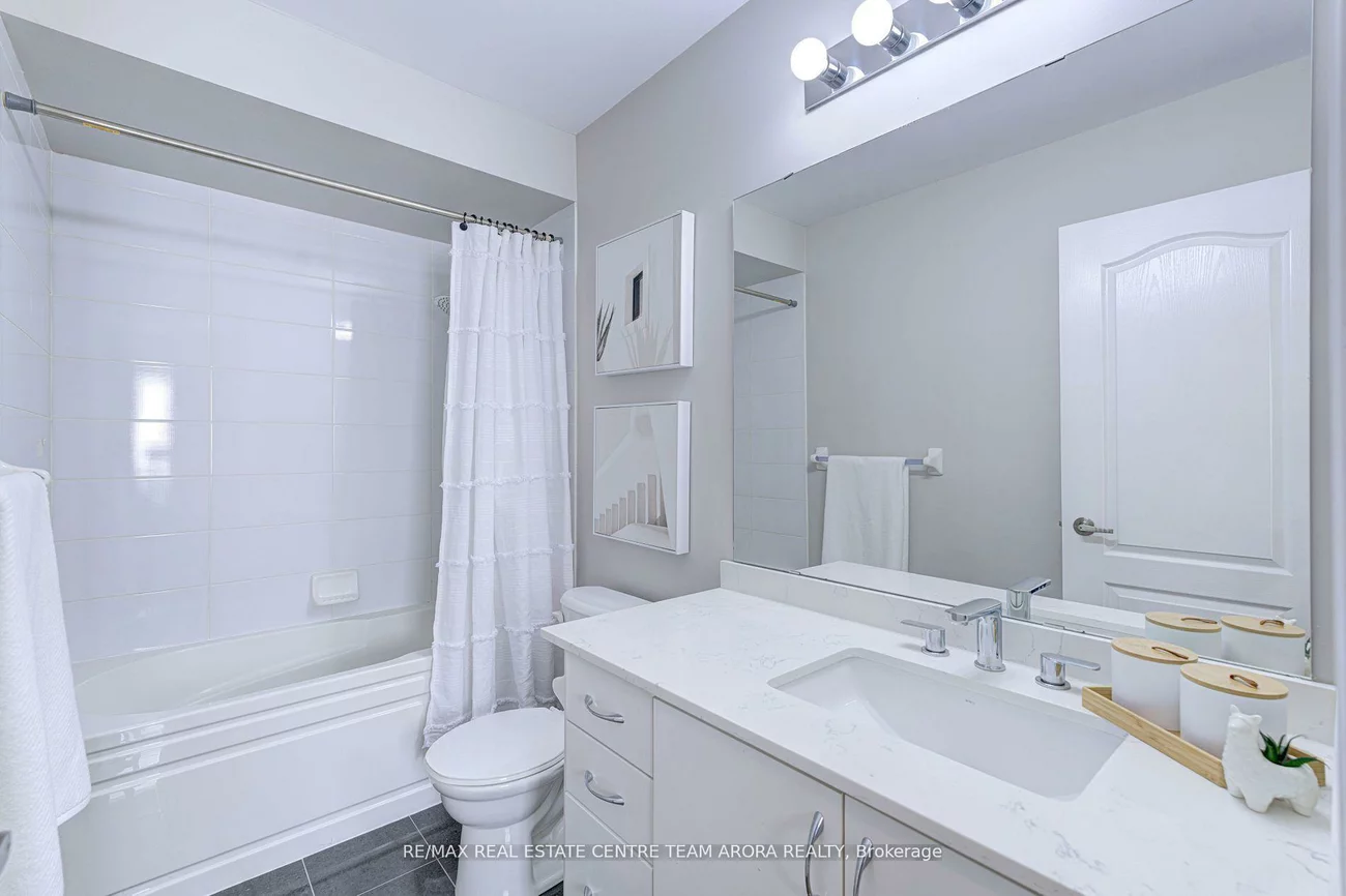 37, Coastline, Bram West, Brampton