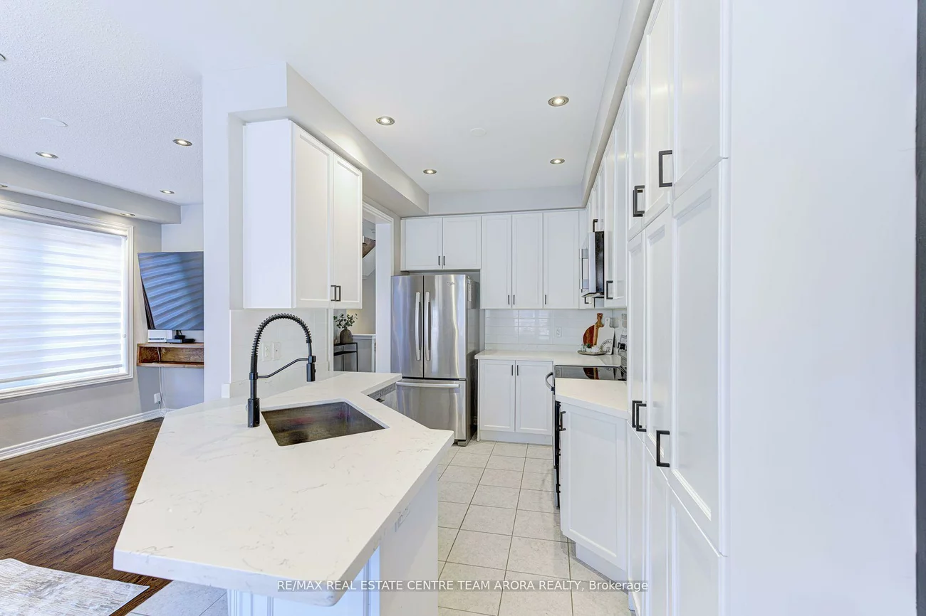 37, Coastline, Bram West, Brampton