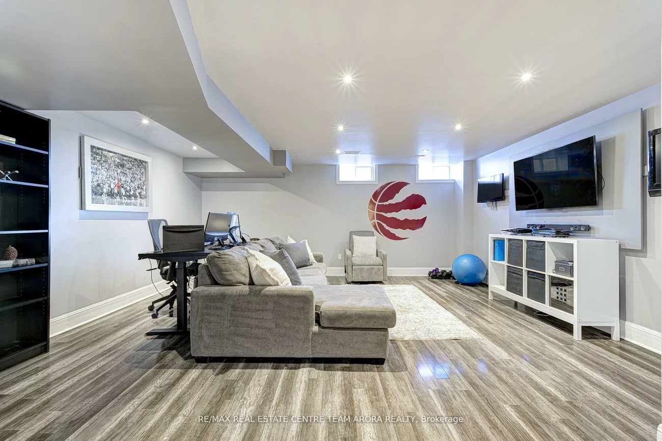 37, Coastline, Bram West, Brampton