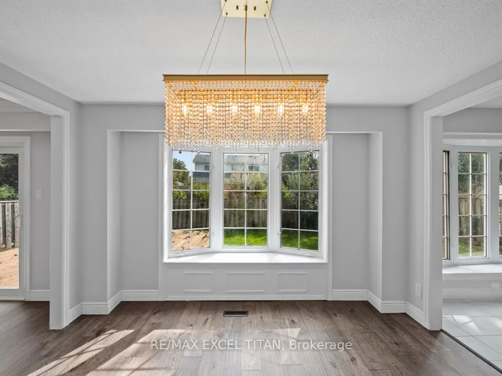 27, Macdougall, Central Park, Brampton