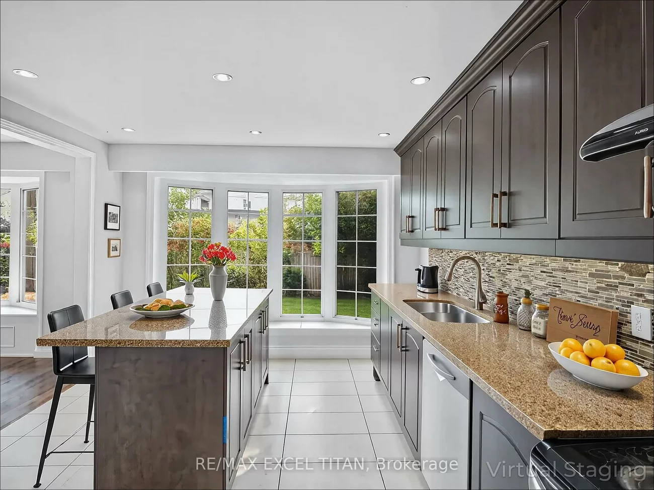 27, Macdougall, Central Park, Brampton