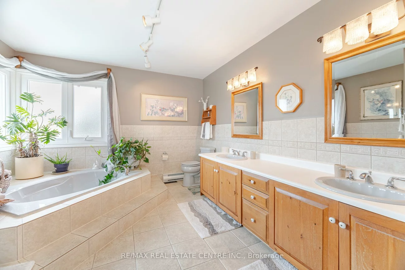 42, Fernbrook, Snelgrove, Brampton