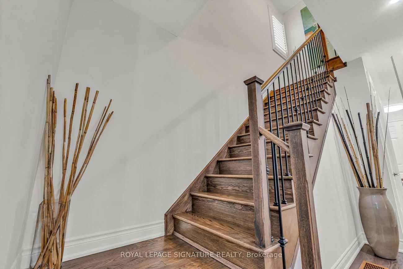 8, Gruenwald, Bram West, Brampton