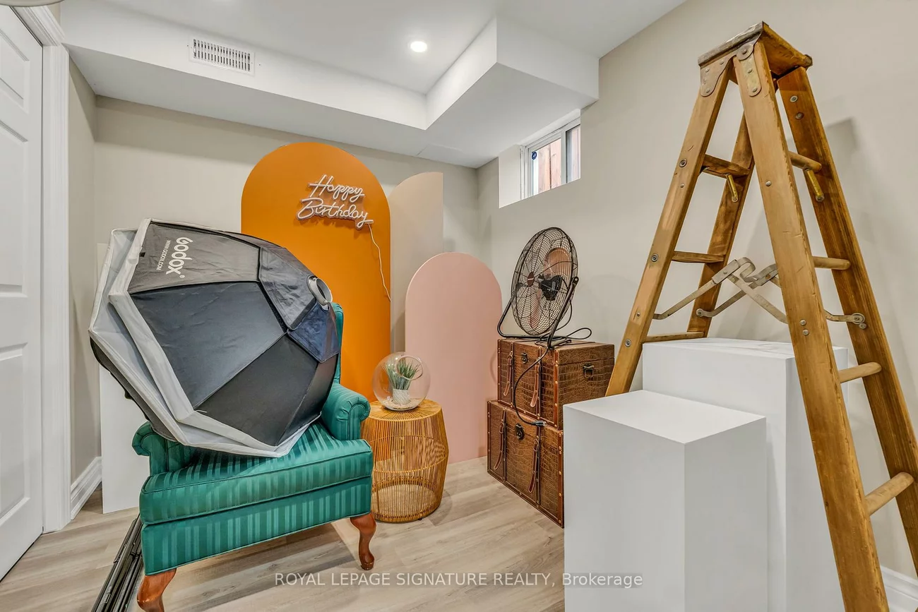 8, Gruenwald, Bram West, Brampton