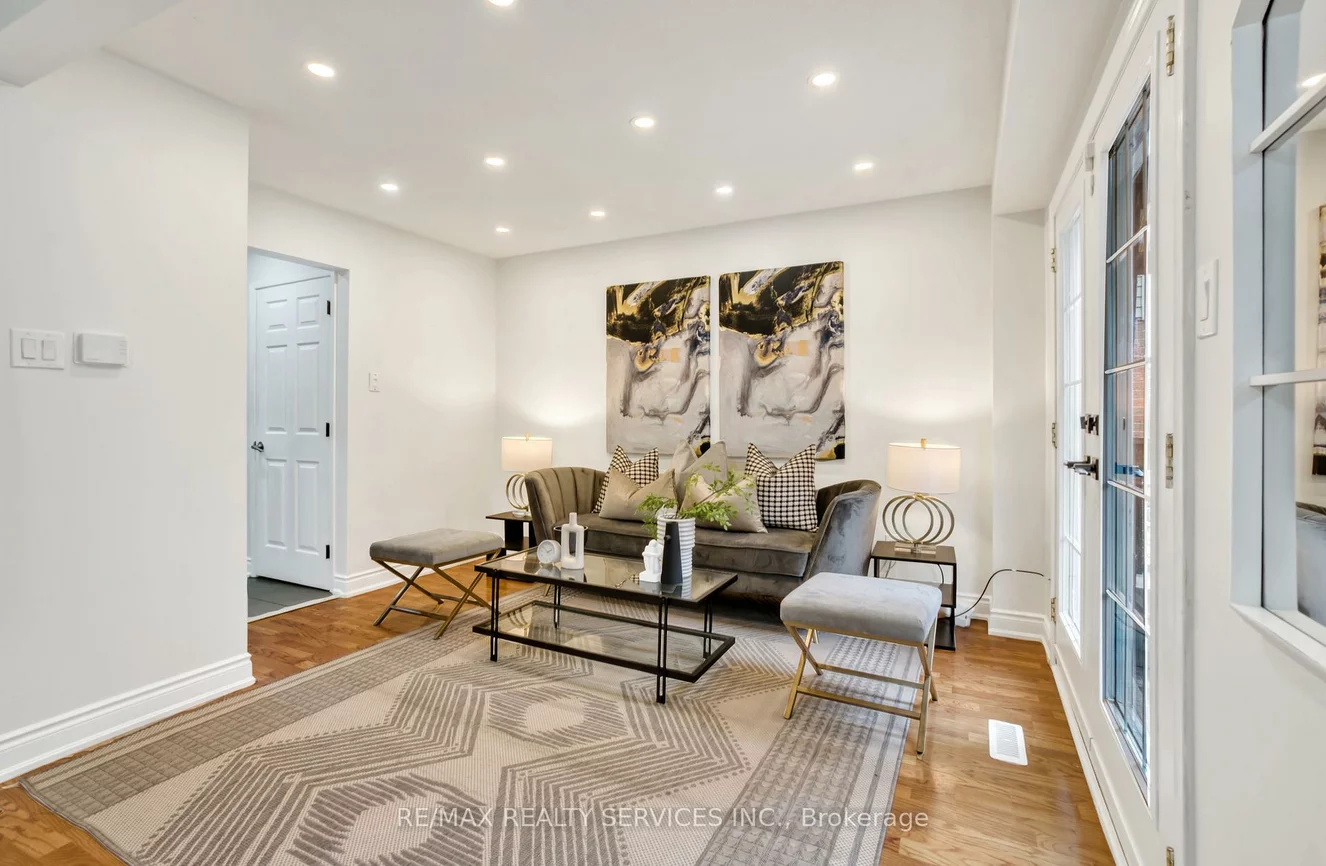 8, Luminous, Heart Lake West, Brampton